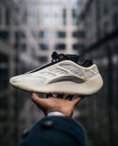 ADIDAS YZY AZAEL MEN'S SPORTS SHOES