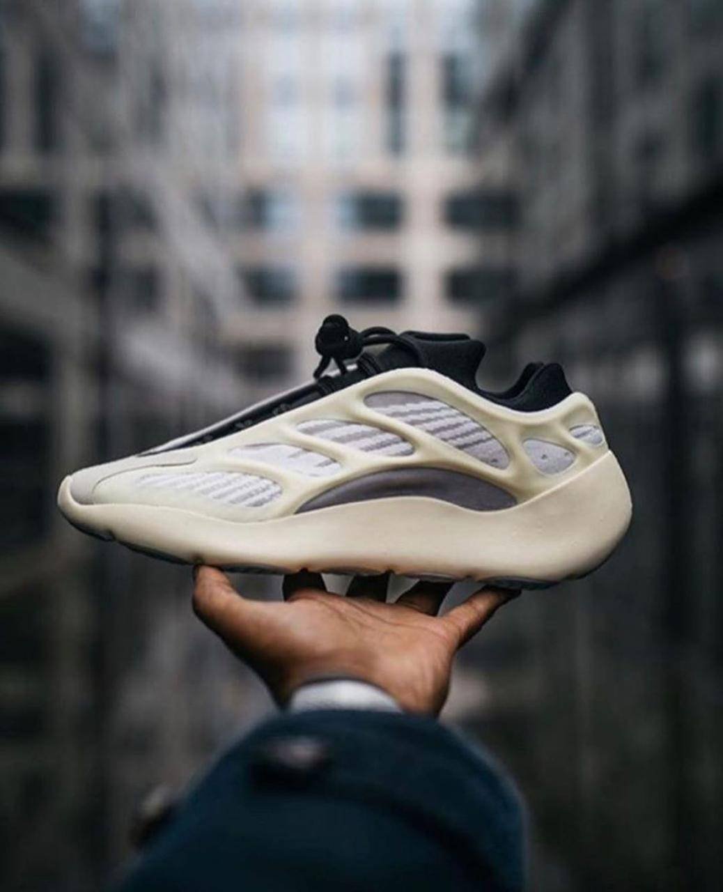 ADIDAS YZY AZAEL MEN'S SPORTS SHOES