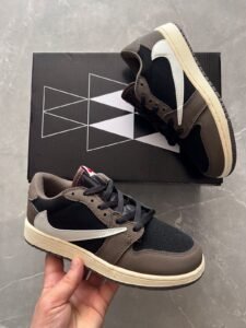 Top Travis Scott Shoes-Men's Low sneakers