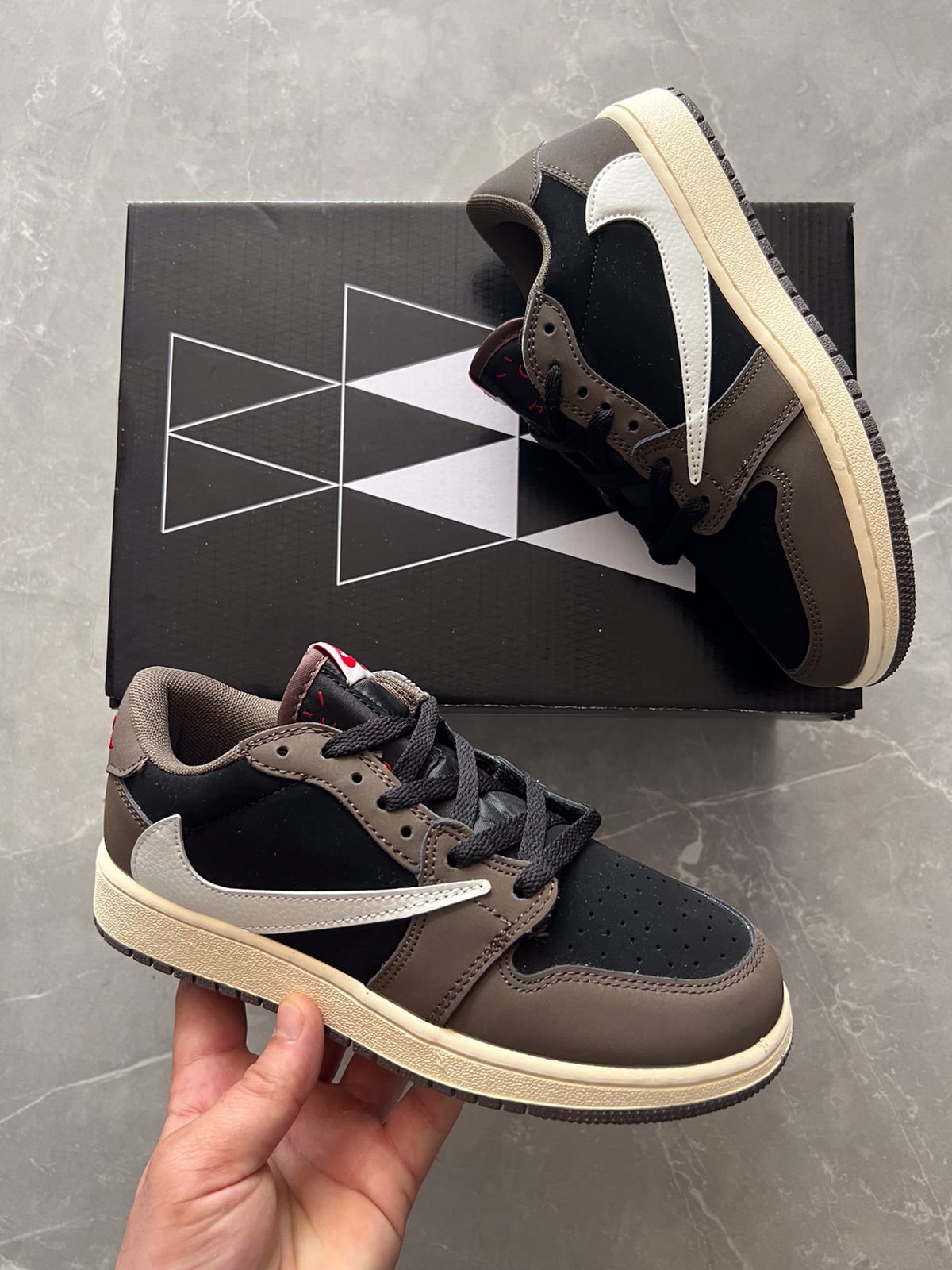 Top Travis Scott Shoes-Men's Low sneakers