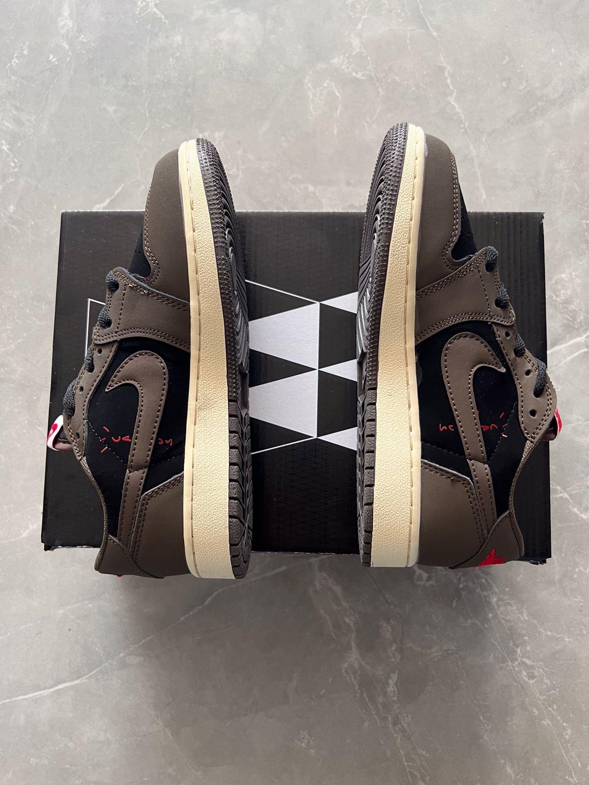 Top Travis Scott Shoes-Men's Low sneakers