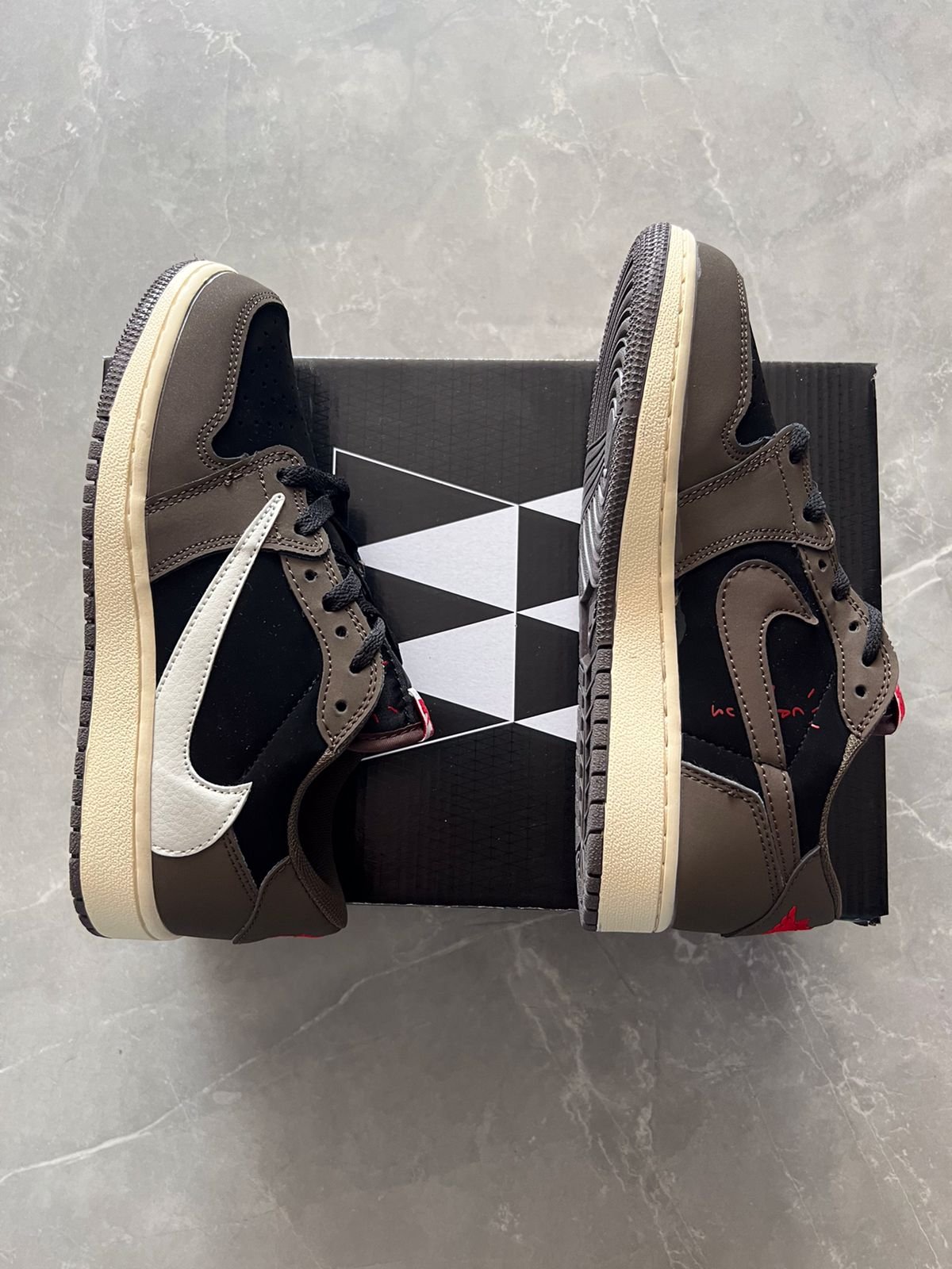 Top Travis Scott Shoes-Men's Low sneakers
