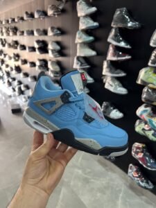 Jrdn Sneaker Rtro 4 University Blue On Sale