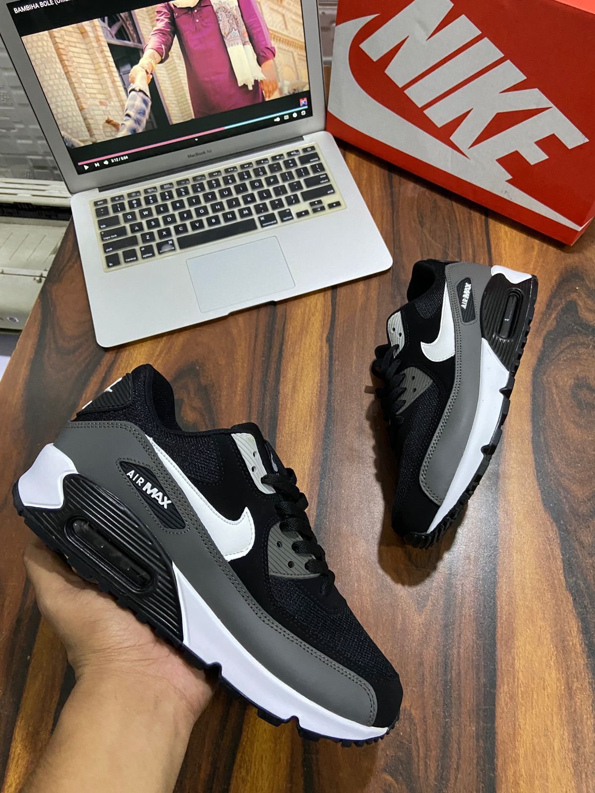 Black Cool Grey Sneakers Max 90