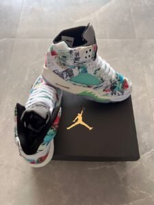 Branded Retro Wings Sneaker Hot Selling