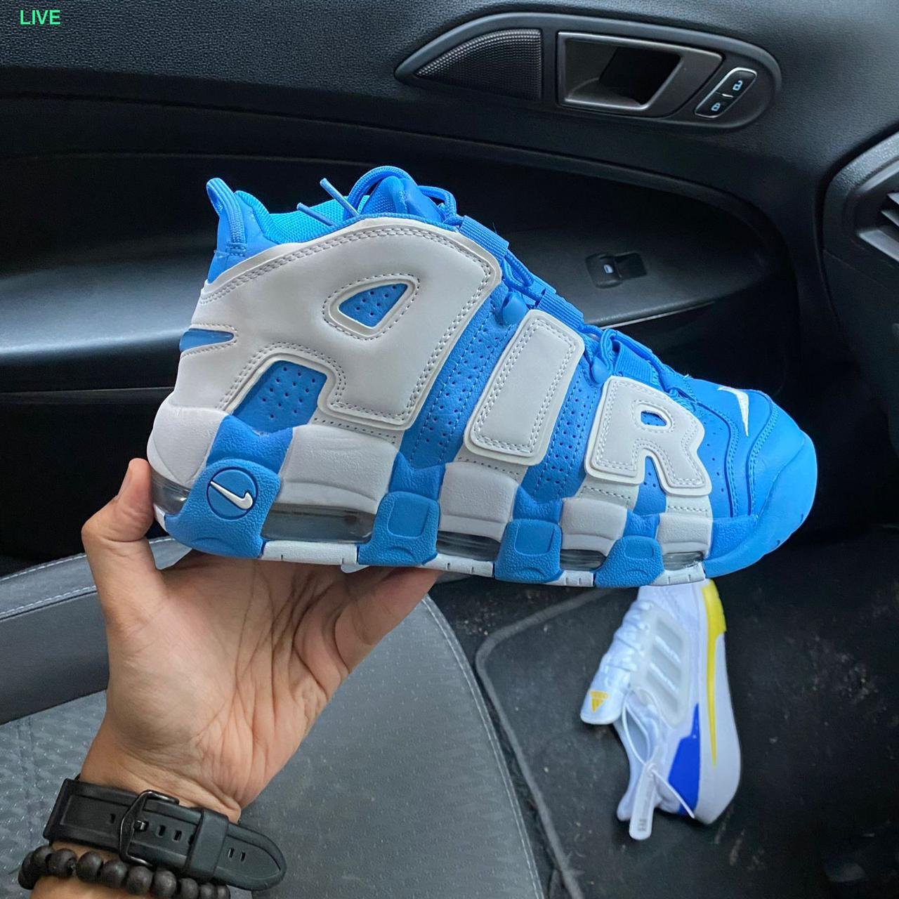 Up Tempo Unc Sneakers Imported