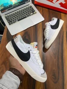 Blazer Low 77 Vintage Sneakers Imported