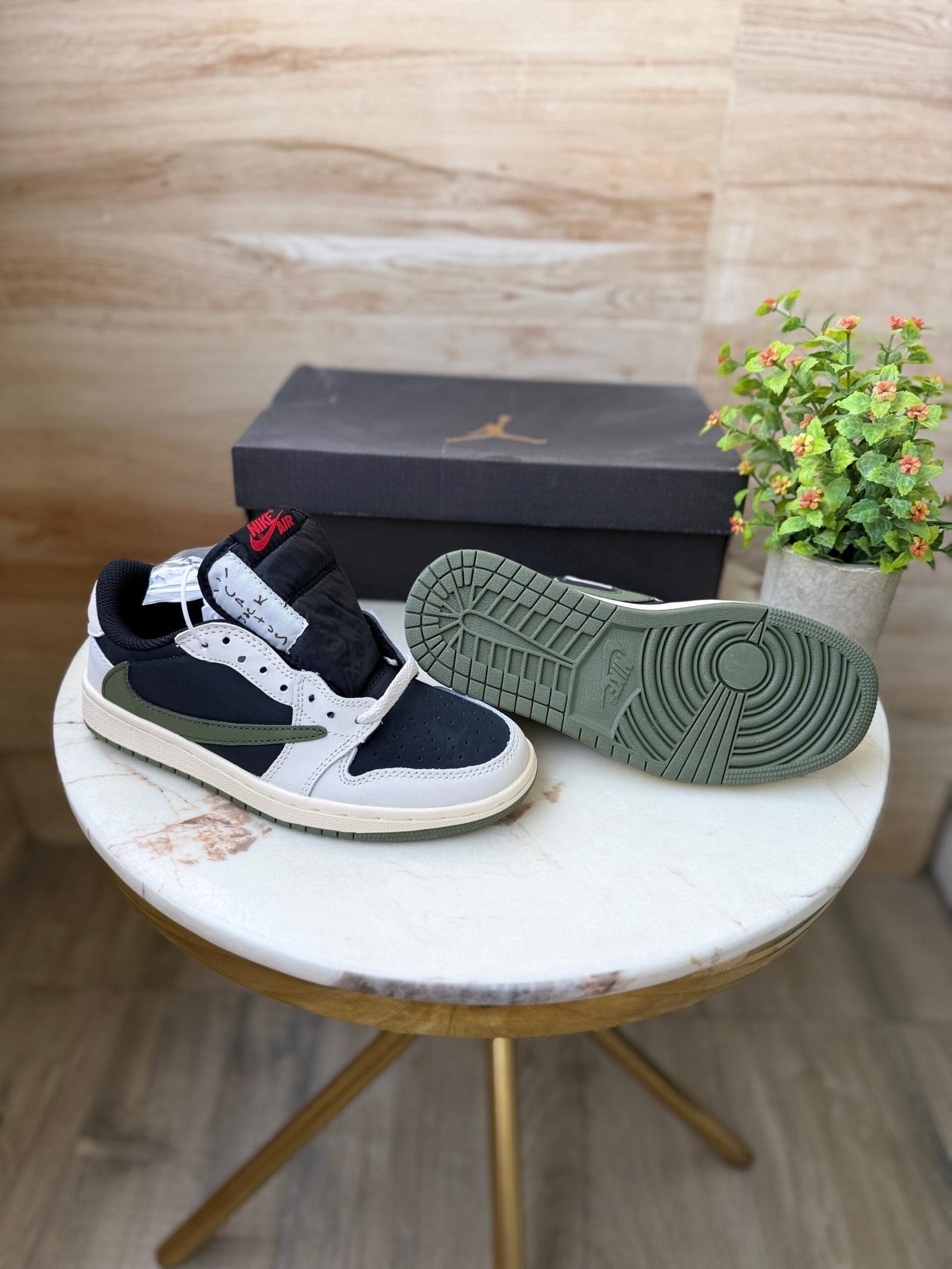 Travis Scott Reverse Noire New Launch (4) Travis Scott Reverse Noire New Launch