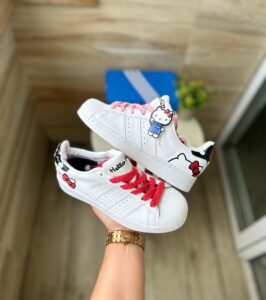 Superstar Hello Kitty Black White Casual Sneakers (1)