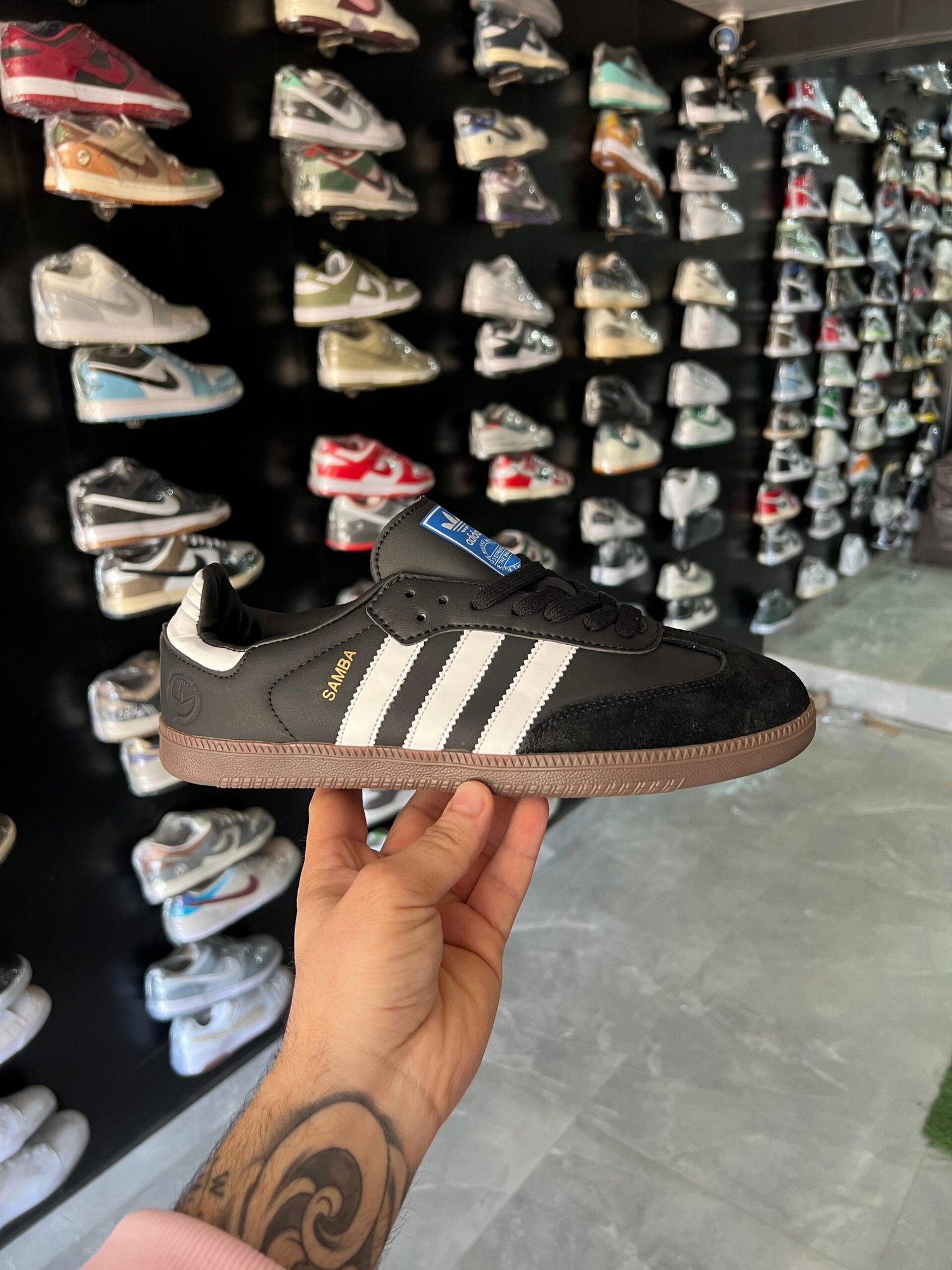 Samba Men's Sports Shoes