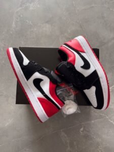 Cut Low Full Leather Sneakers 2 Color