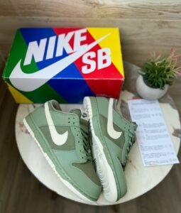 SB Dunk Oil Green Aura Shoes In Stock