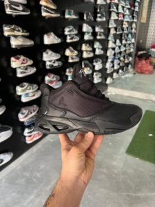 Airmax Aura 4 Sneakers 3 Colors