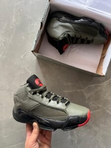 Retro 38 Sneakers For Boys 3 Color