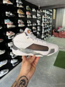Retro 38 Sneakers For Boys 3 Color