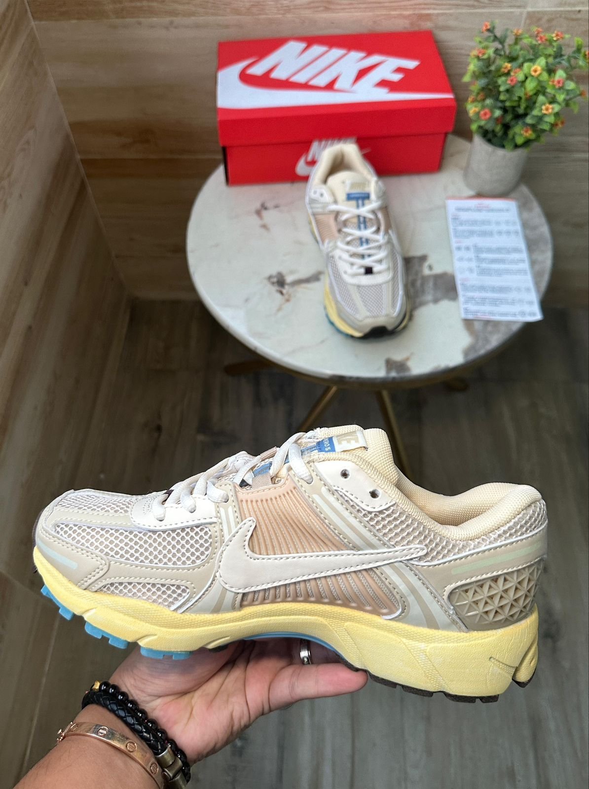 Zoom Vomero 5 Cobblestone Sneakers 2 Colors (2) Zoom Vomero 5 Cobblestone Sneakers 2 Colors