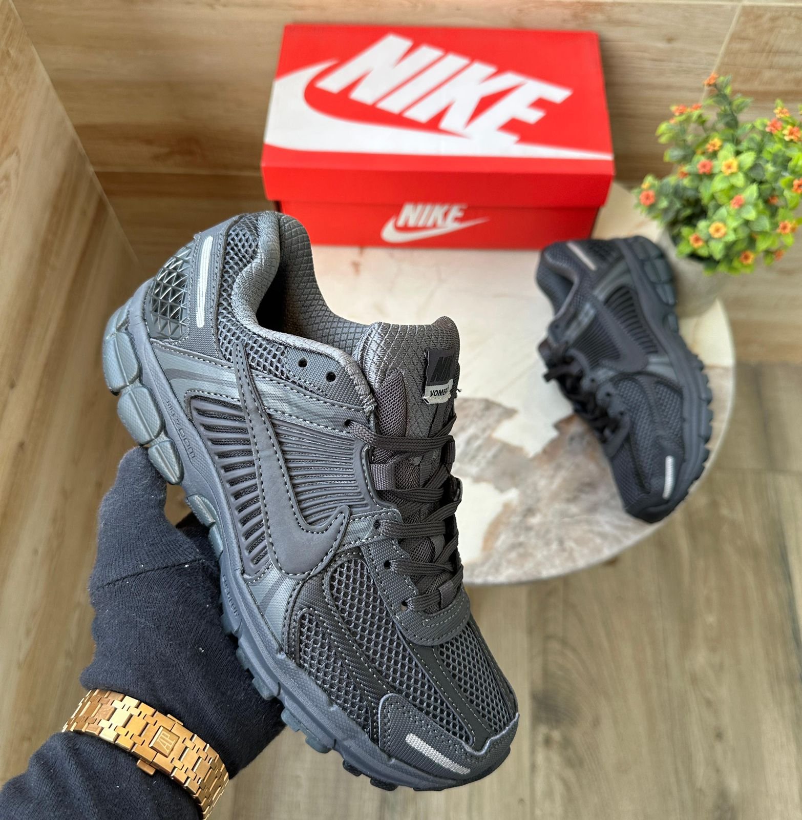 Zoom Vomero 5 Anthracite Edition Sneaker