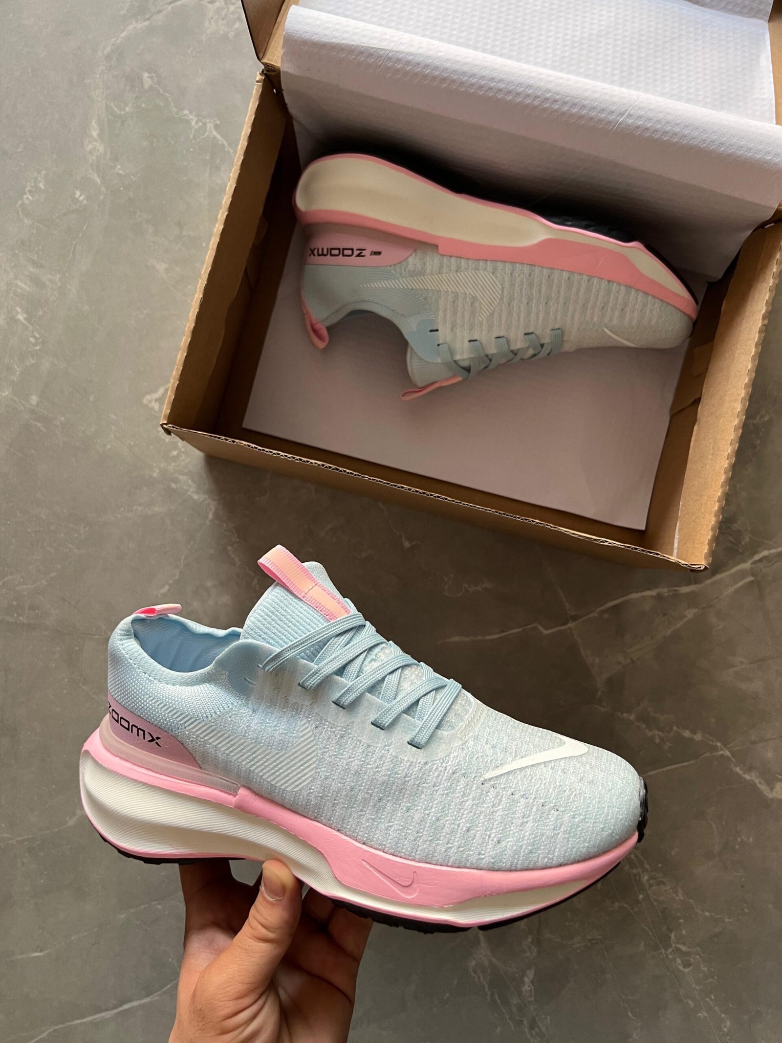 Invincible Run 3 Sneaker For Girls 2 Colors