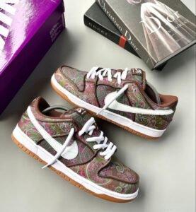 SB Dunk Paisley Brown Shoes In Stock