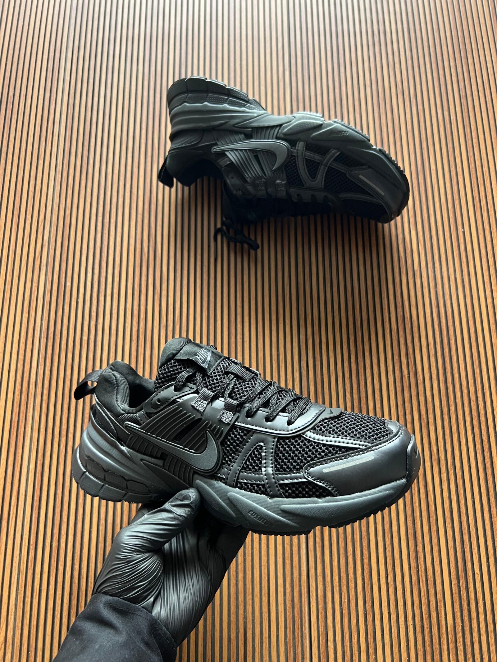 V2k Run Sneakers For Boys 2 Colors (2)