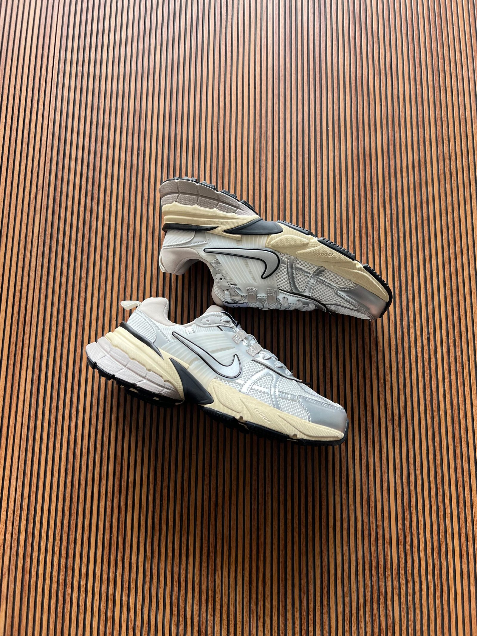 V2k Run Sneakers For Boys 2 Colors (4)