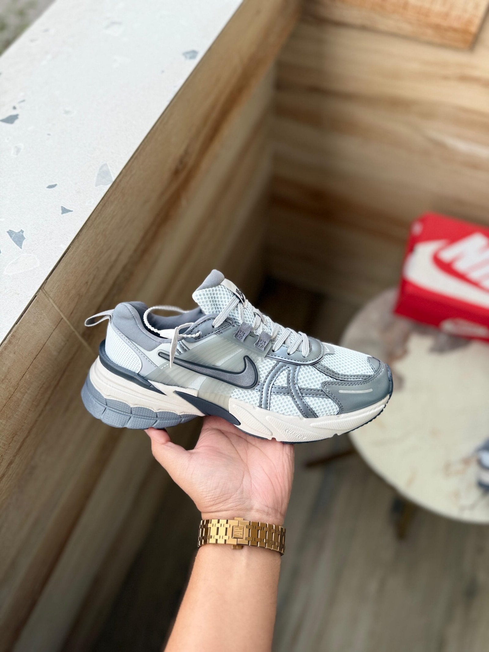 V2k Run Unisex Sneakers Limited Stock