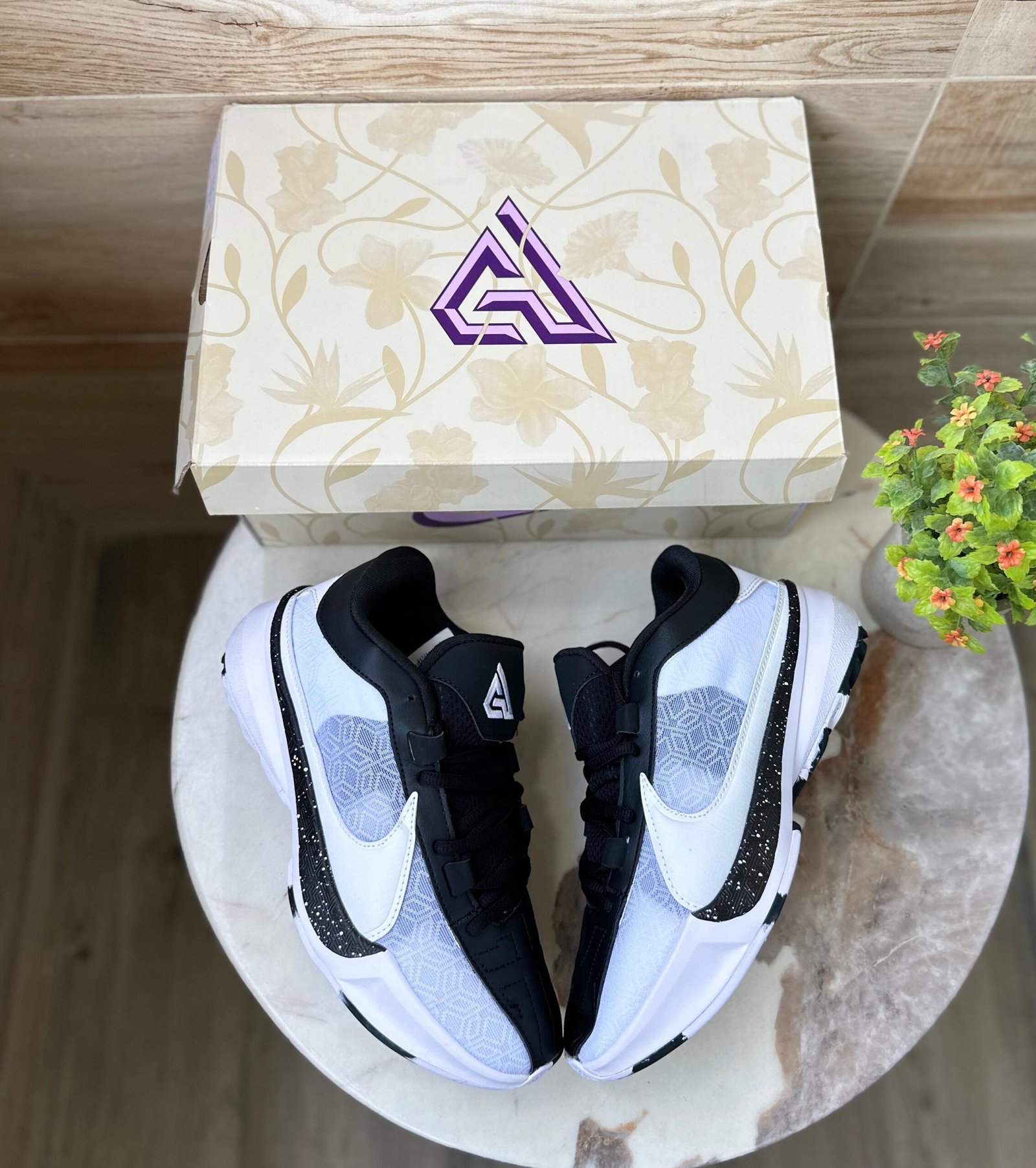 Zoom Freak 5 Oreo Sneakers For Boys (1) Zoom Freak 5 Oreo Sneakers For Boys