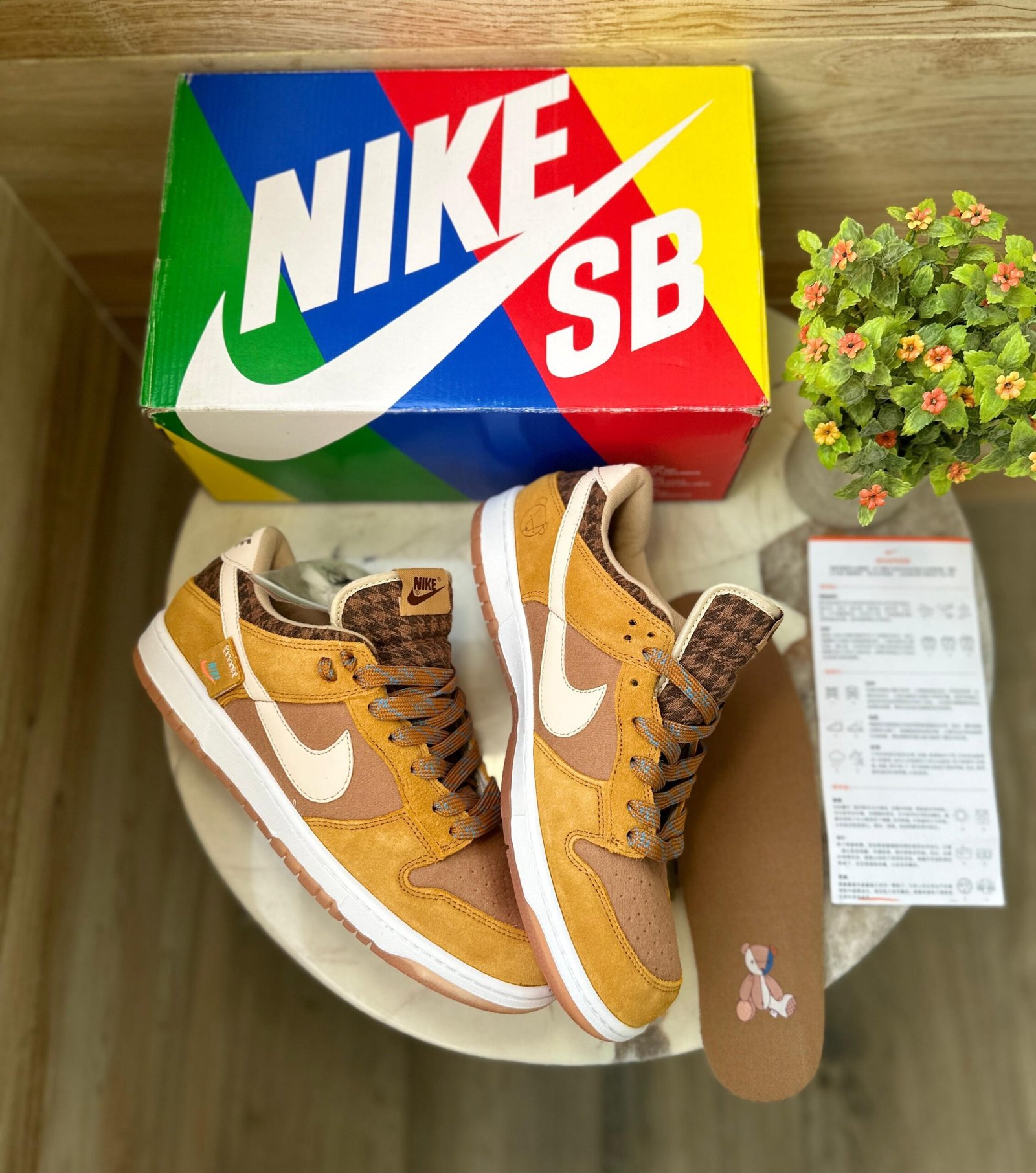 SB Dunks Low Teddy Bear Sneakers