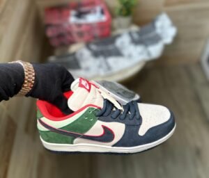 SB Dunks Low X Otomo Katsuhiro Coffee Sneakers