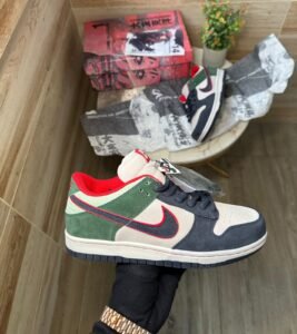 SB Dunks Low X Otomo Katsuhiro Coffee Sneakers