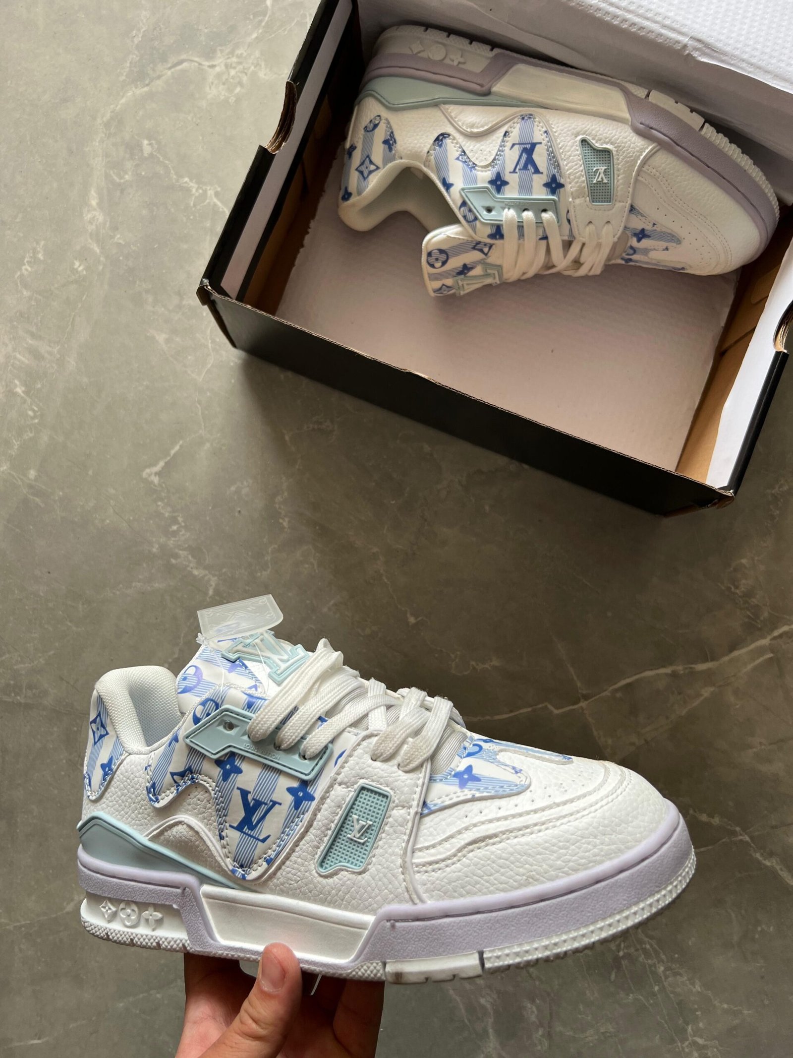 Premium Brand First Copy Sneaker 3 New Colors