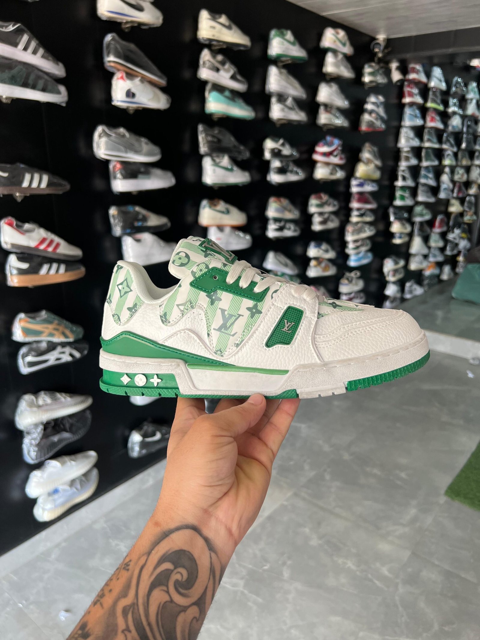 Premium Brand First Copy Sneaker 3 New Colors