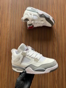 Retro 4 Imported Latest Sneaker For Boys (1)