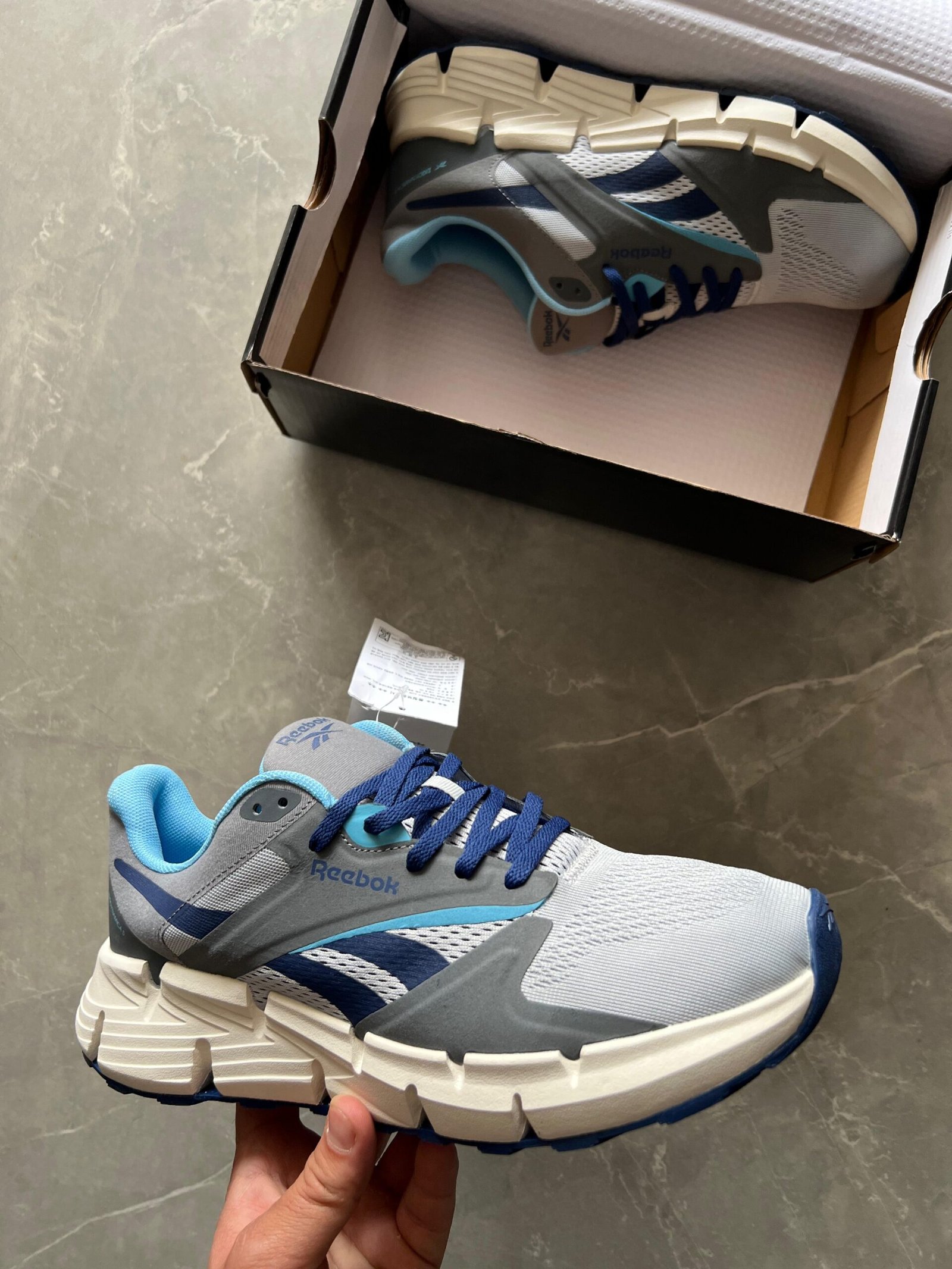 First Copy Zigzag 2023 Sneakers 3 New Color (2) First Copy Zigzag 2023 Sneakers 3 New Color