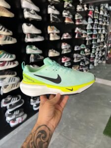 Zoom Invincible 2024 Sneakers 4 Colors