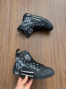 B23 High Black White Pattern Sneakers (2)