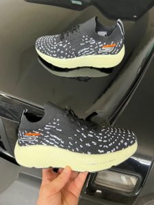 Hyper Burst Ice Sneakers For Boys 3 Colors