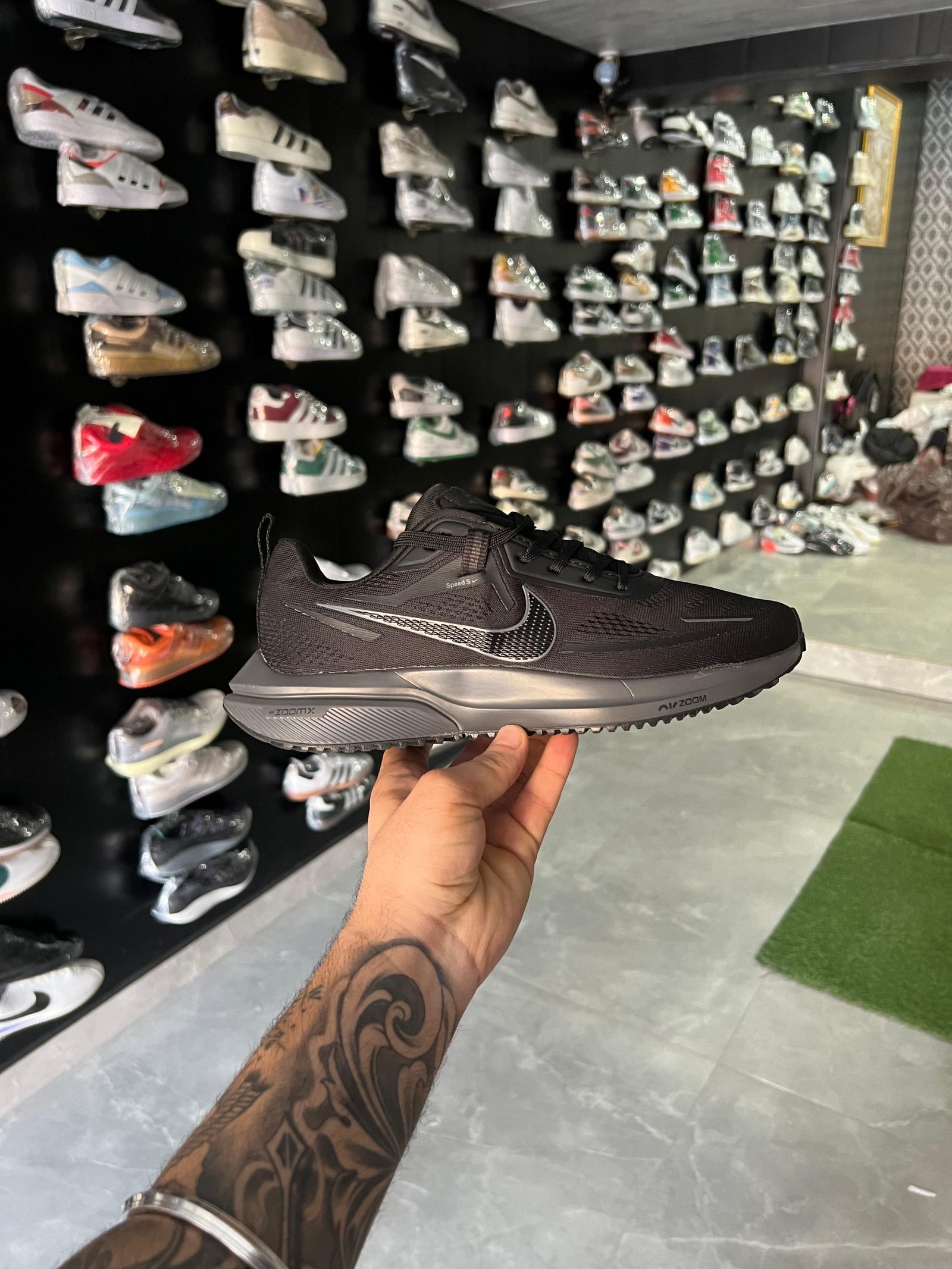 Vomero Speed S Shoes Limited Stock For Boys