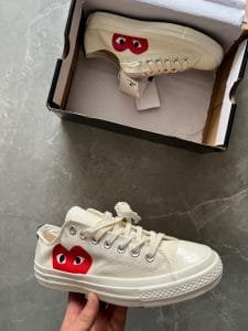 Play Red Heart Sneakers Low Top Unisex