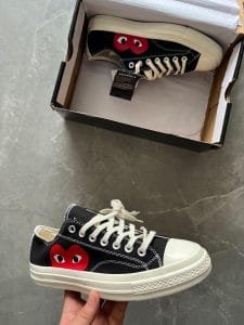 Play Red Heart Sneakers Low Top Unisex