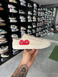 Play Red Heart Sneakers Low Top Unisex