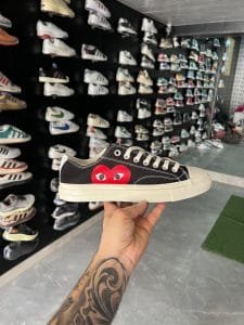 Play Red Heart Sneakers Low Top Unisex