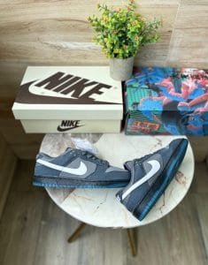 SB Dunk Low Anthracite Sneakers In Stock