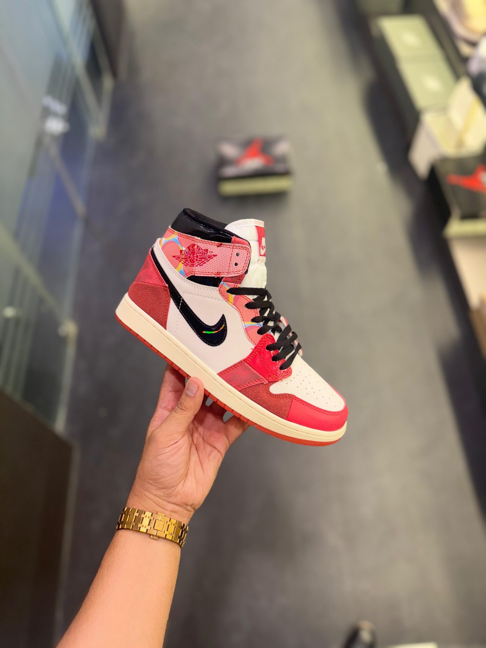 SP Next Chapter Retro One Sneakers (4) SP Next Chapter Retro One Sneakers (4)