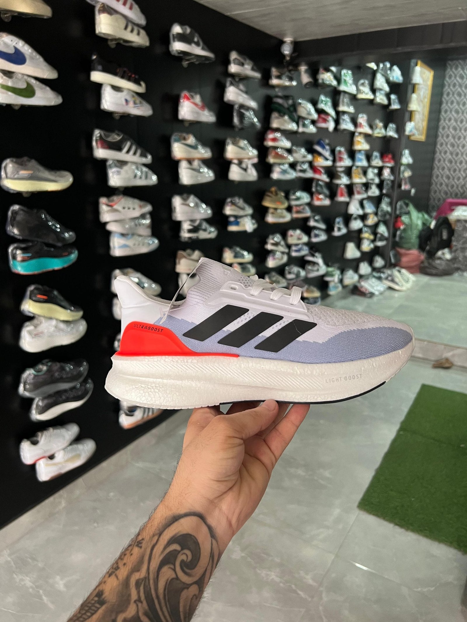 Boost 2024 Sneakers 6 New Colors In Stock (11) Boost 2024 Sneakers 6 New Colors In Stock