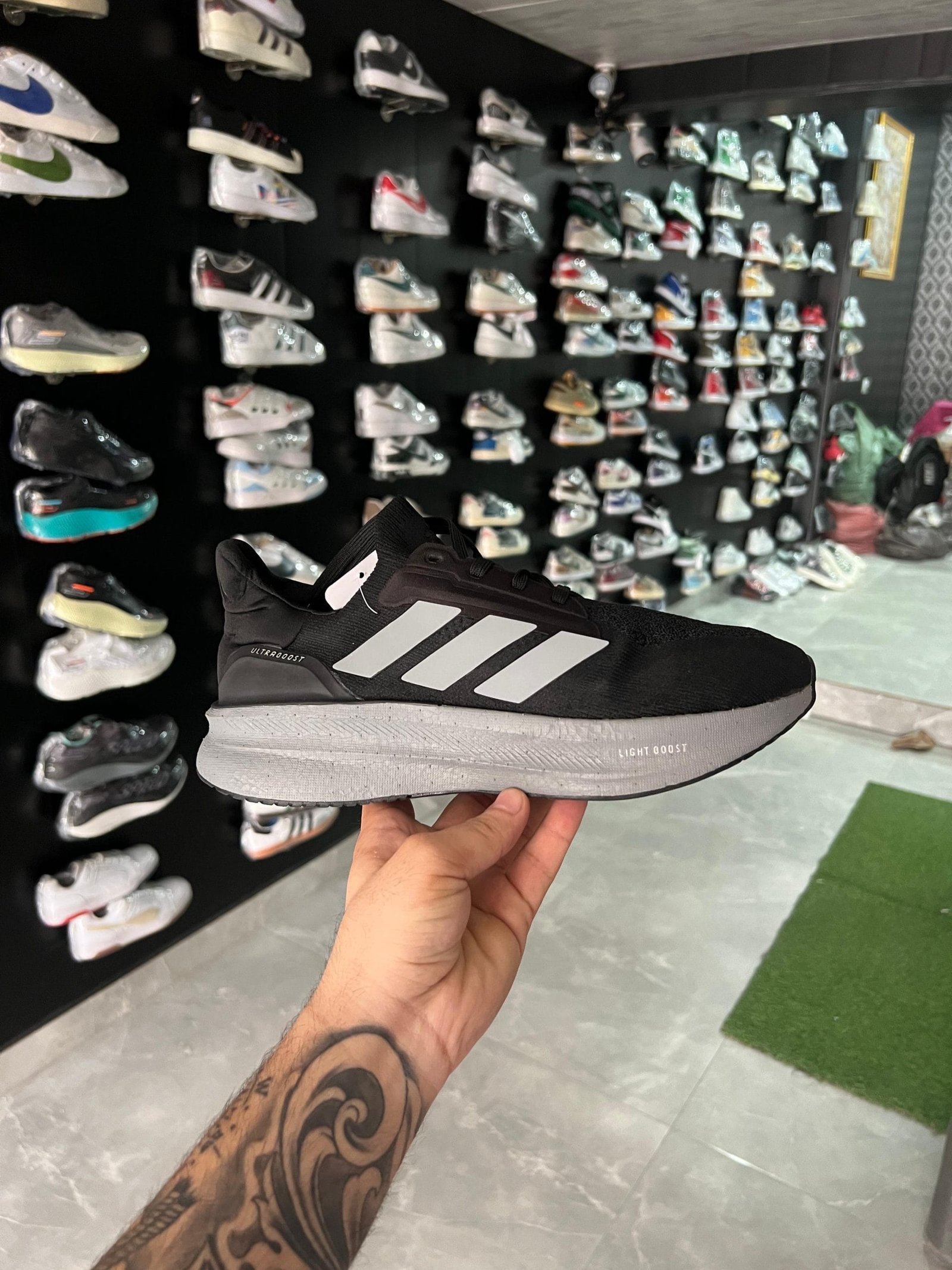 Boost 2024 Sneakers 6 New Colors In Stock (7) Boost 2024 Sneakers 6 New Colors In Stock
