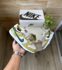 Dunk Yuto Asparagus Sneakers On Sale