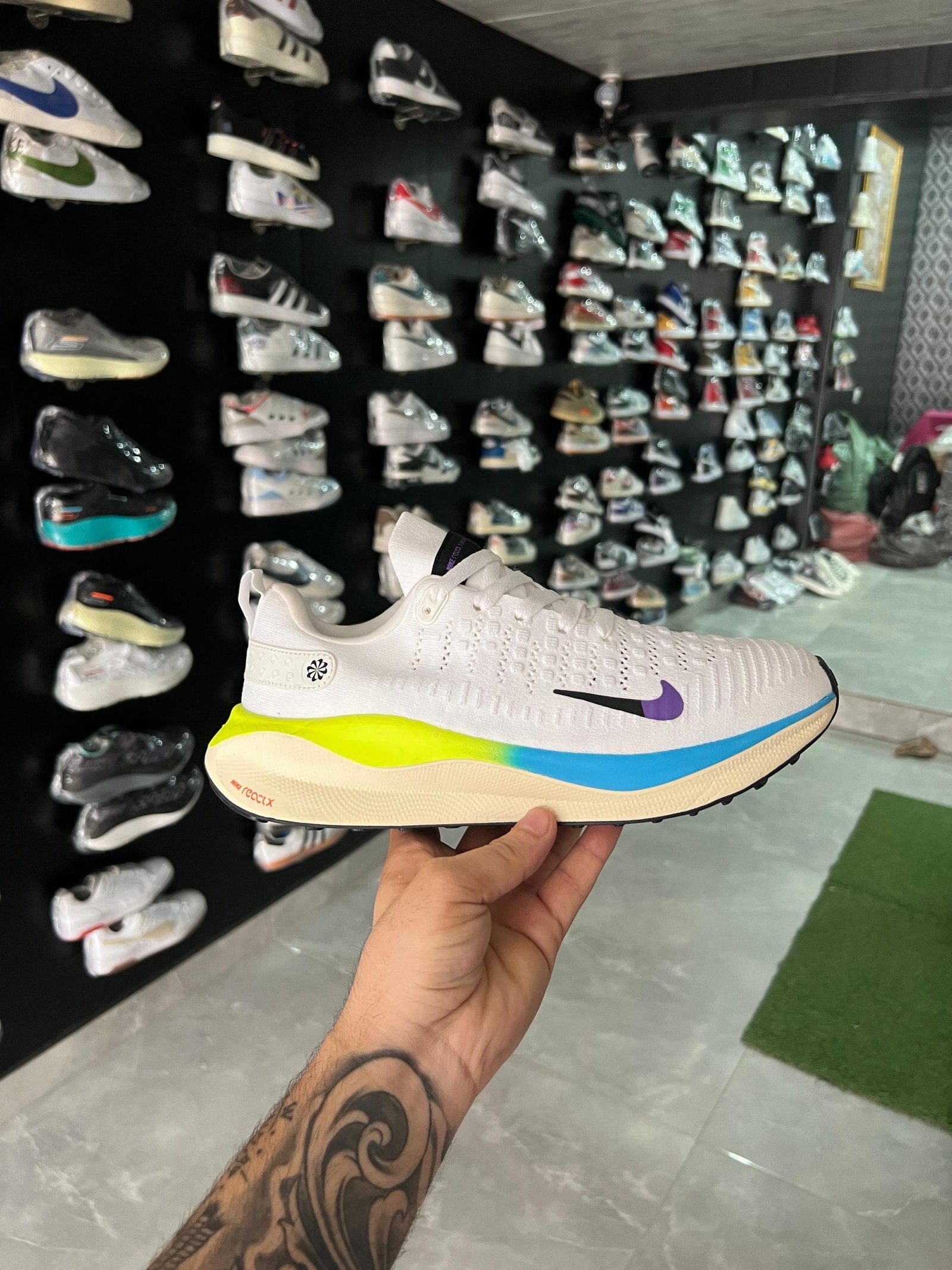 React Infinity Run 4 Sneakers 4 Colors