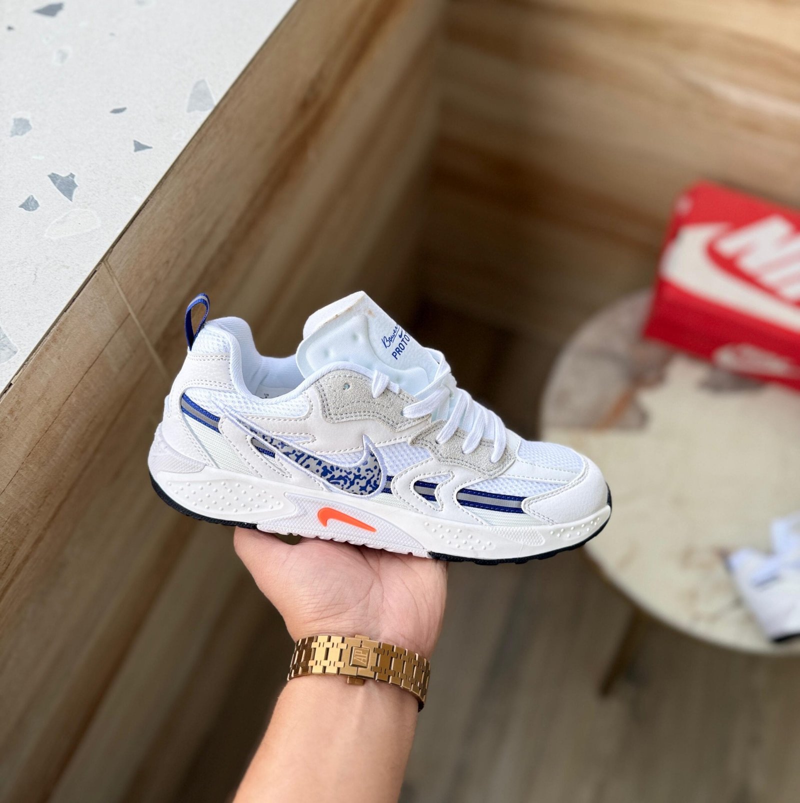 Jam Electric White Sneakers Limited Stock (2) Jam Electric White Sneakers Limited Stock