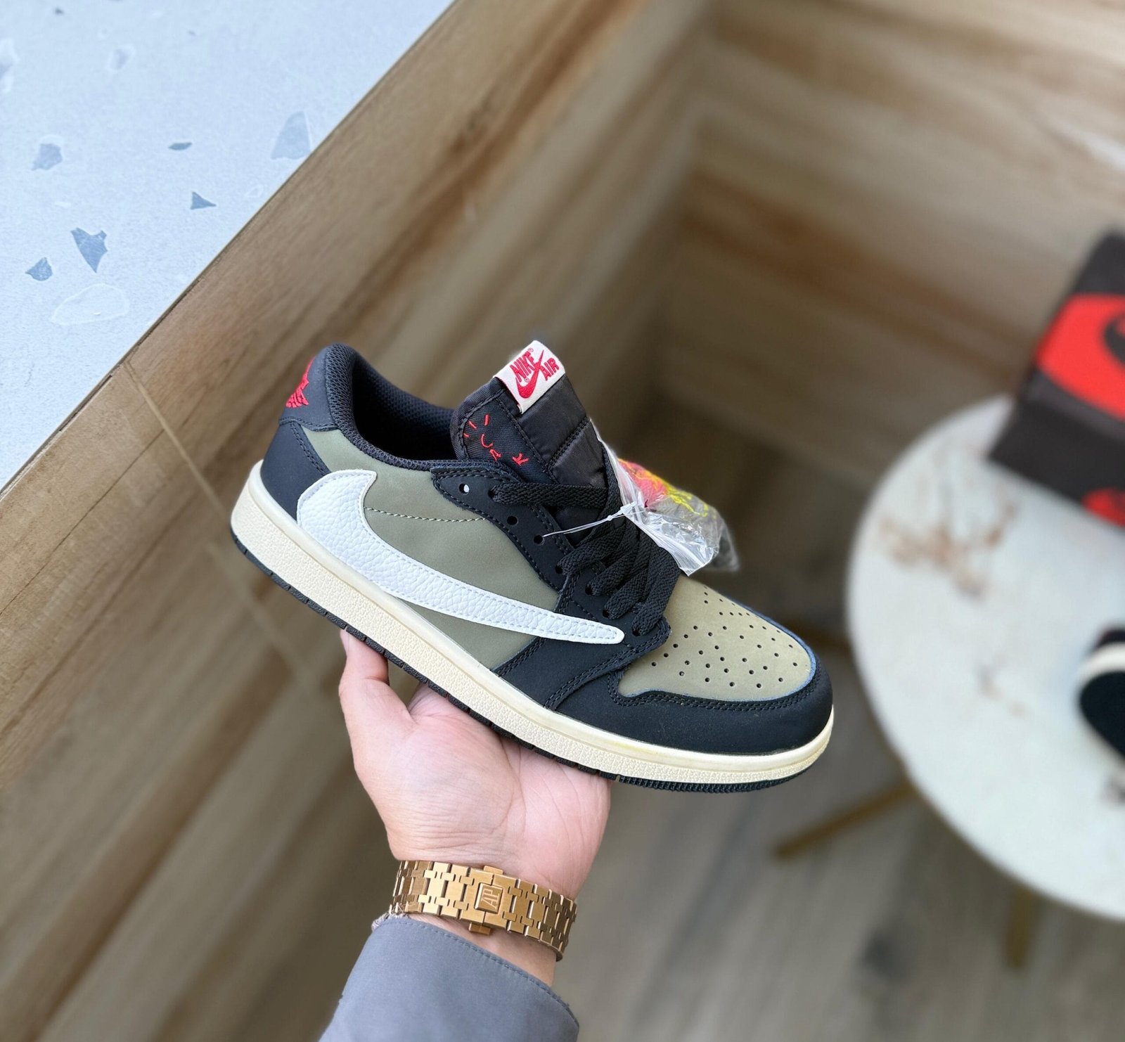 Low Travis Scott Olive Green Sneakers